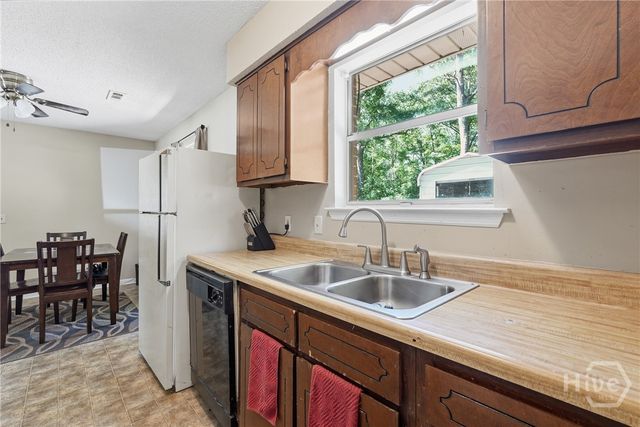 1014 Ash Ext Street, Springfield, GA 31329
