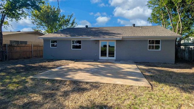 1324 Limerick Drive, Fort Worth, TX 76134