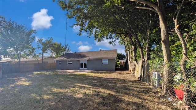 1324 Limerick Drive, Fort Worth, TX 76134