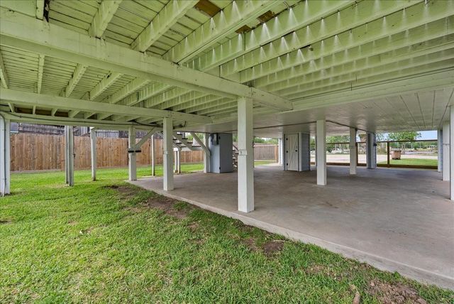 5030 Scenic Drive, Dickinson, TX 77539