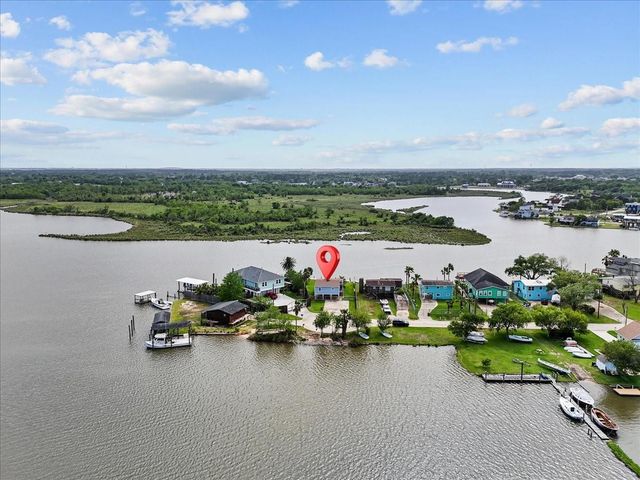 5030 Scenic Drive, Dickinson, TX 77539