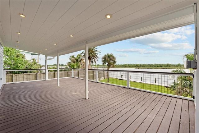 5030 Scenic Drive, Dickinson, TX 77539