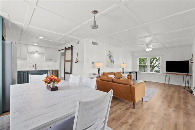 5030 Scenic Drive, Dickinson, TX 77539
