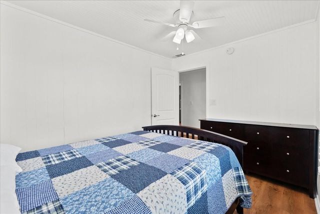 5030 Scenic Drive, Dickinson, TX 77539