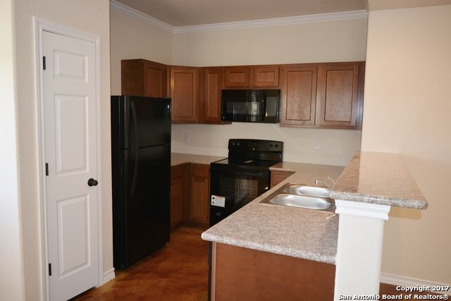 16711 Jupiter Hvn Unit 4, Selma, TX 78154