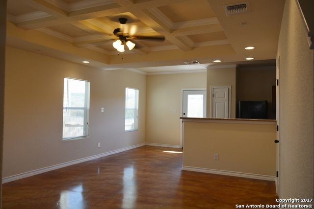 16711 Jupiter Hvn Unit 4, Selma, TX 78154