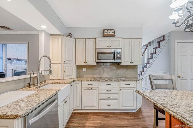 15 Jamar Lane, Lake Ronkonkoma, NY 11779