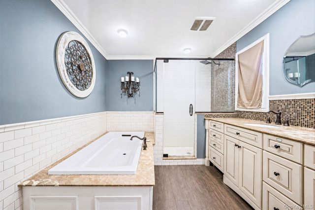 15 Jamar Lane, Lake Ronkonkoma, NY 11779