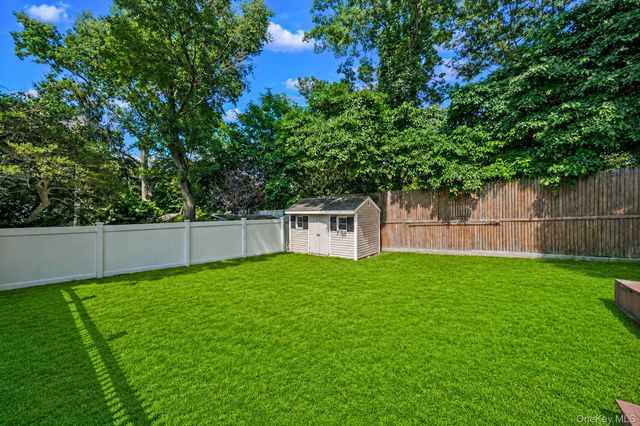 15 Jamar Lane, Lake Ronkonkoma, NY 11779