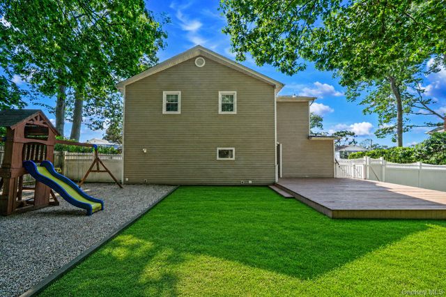 15 Jamar Lane, Lake Ronkonkoma, NY 11779