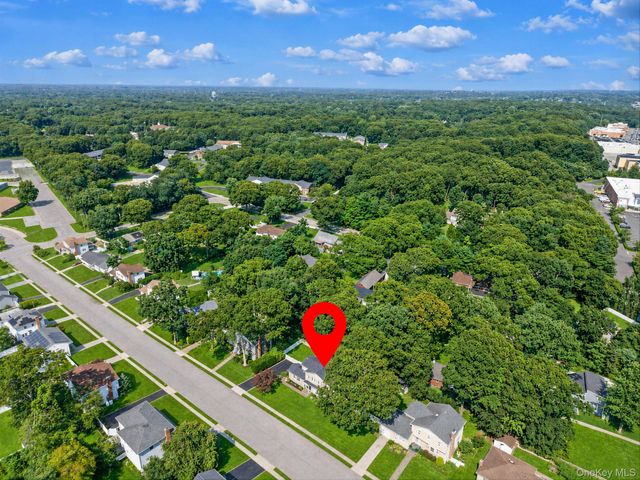 15 Jamar Lane, Lake Ronkonkoma, NY 11779