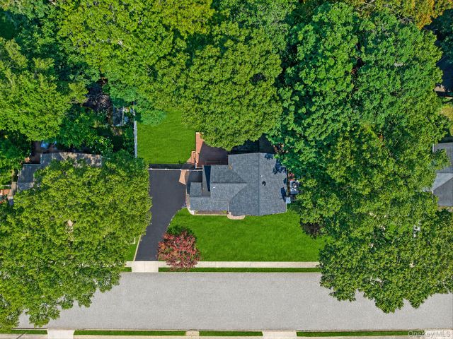15 Jamar Lane, Lake Ronkonkoma, NY 11779