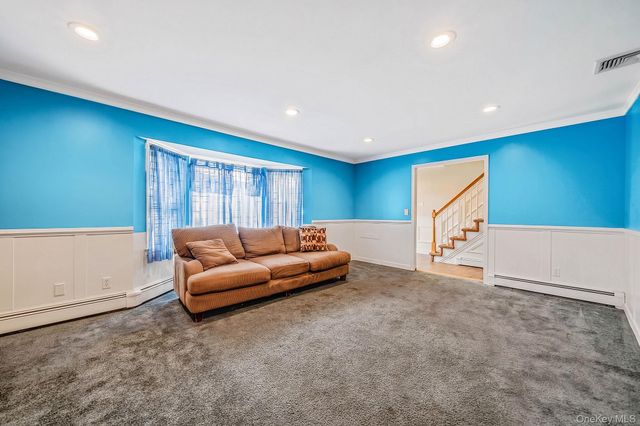 15 Jamar Lane, Lake Ronkonkoma, NY 11779