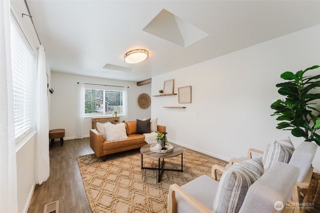 18373 Lincoln Street, Mount Vernon, WA 98273