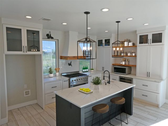 3947 County Road 210, Bertram, TX 78605