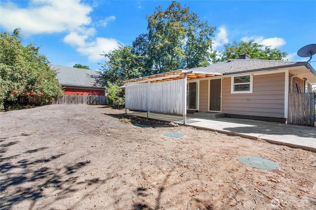 3821 104th Street E, Tacoma, WA 98446