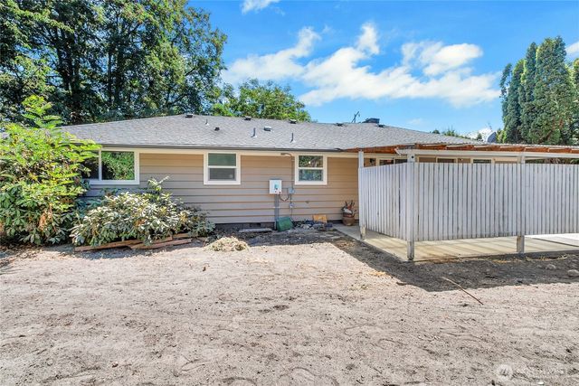 3821 104th Street E, Tacoma, WA 98446