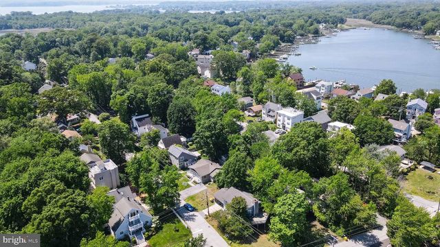 3328 SHORE DR, Annapolis, MD 21403