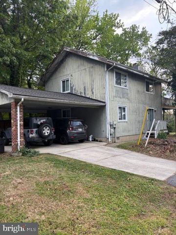 3328 SHORE DR, Annapolis, MD 21403