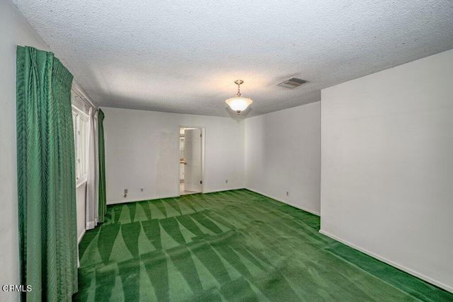 1920 N Screenland Drive, Burbank, CA 91505