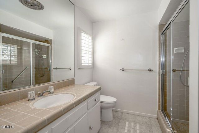 1920 N Screenland Drive, Burbank, CA 91505