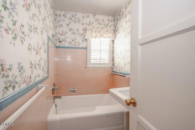 1920 N Screenland Drive, Burbank, CA 91505