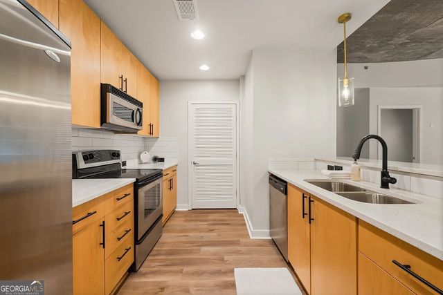 250 Pharr Road NE APT 205, Atlanta, GA 30305