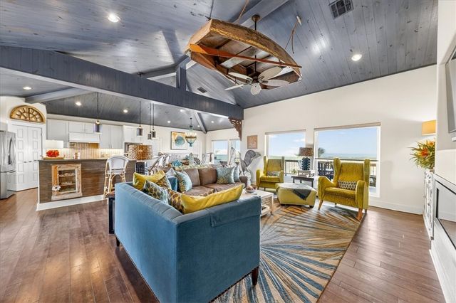 822 Oceanside, Port Aransas, TX 78373