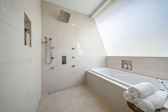 3849 Poka Street, Honolulu, HI 96816