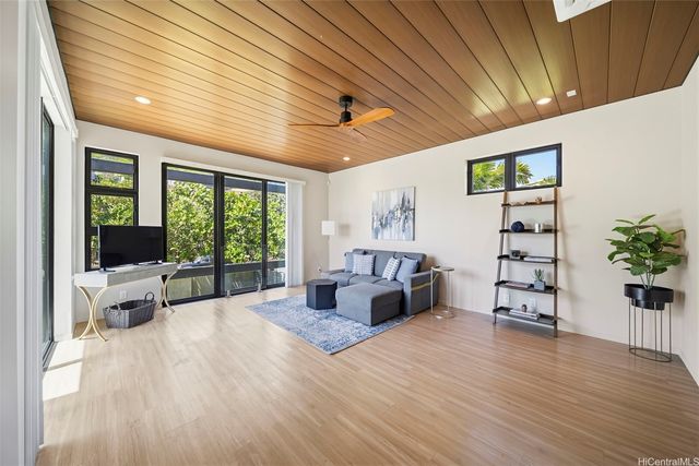 3849 Poka Street, Honolulu, HI 96816