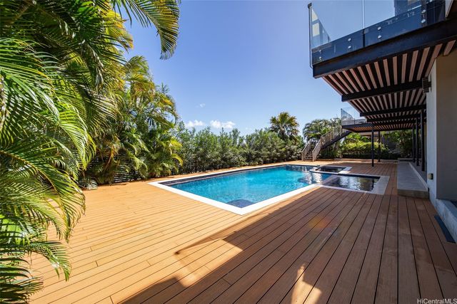 3849 Poka Street, Honolulu, HI 96816