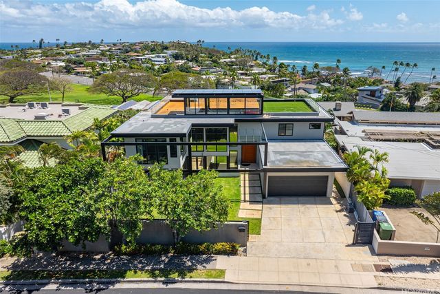 3849 Poka Street, Honolulu, HI 96816