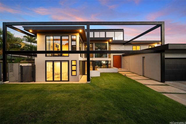 3849 Poka Street, Honolulu, HI 96816