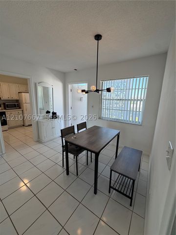 1330 NW 43rd Ave 304, Lauderhill, FL 33313