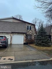 10202 MURTY LN, Philadelphia, PA 19116