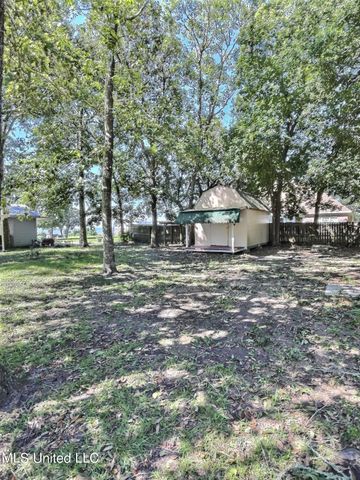 1705 Seagull Avenue, Ocean Springs, MS 39564