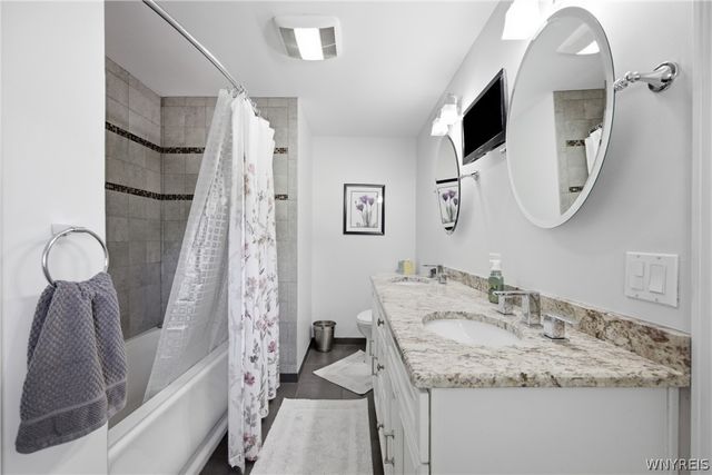 3192 Woodland Court South, Wheatfield, NY 14120