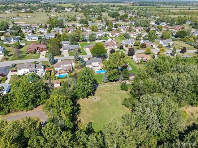 3192 Woodland Court South, Wheatfield, NY 14120