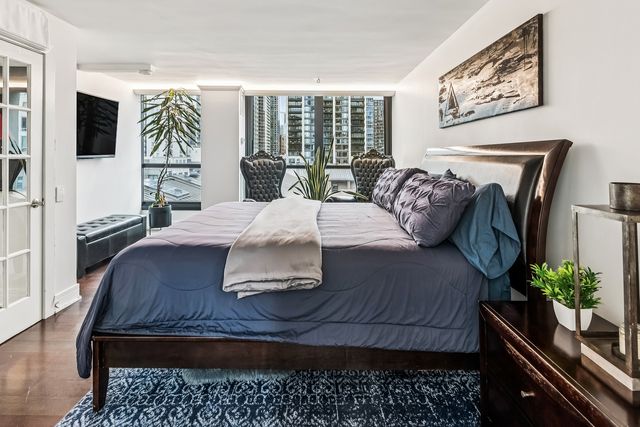 1030 N STATE Street 2GH, Chicago, IL 60610