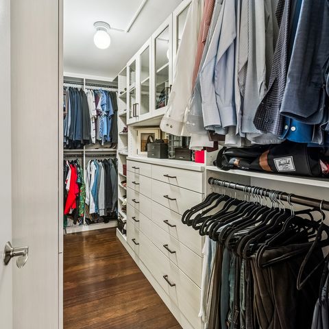 1030 N STATE Street 2GH, Chicago, IL 60610