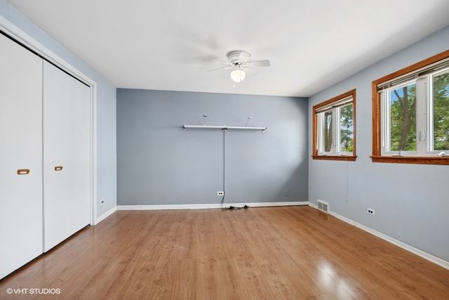5536 W 99th Place, Oak Lawn, IL 60453