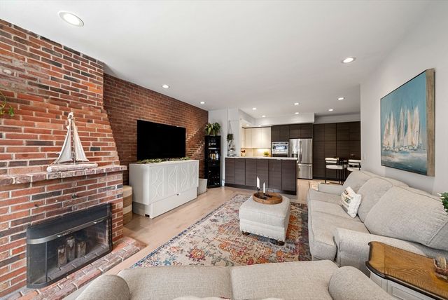 28 Atlantic Avenue 638, Boston, MA 02110