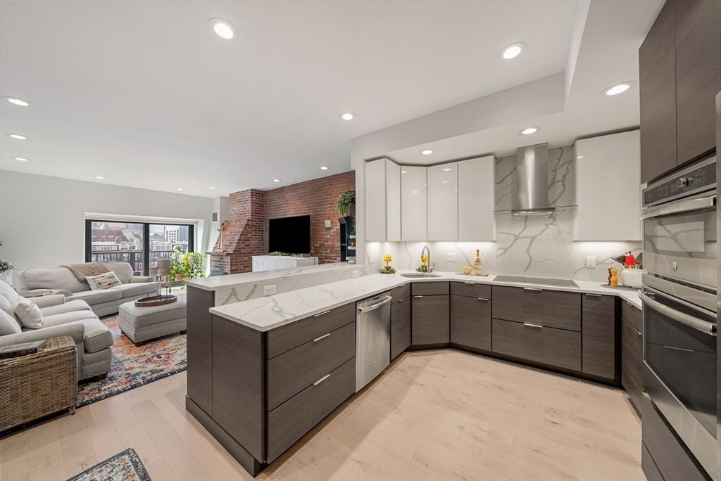 28 Atlantic Avenue 638, Boston, MA 02110