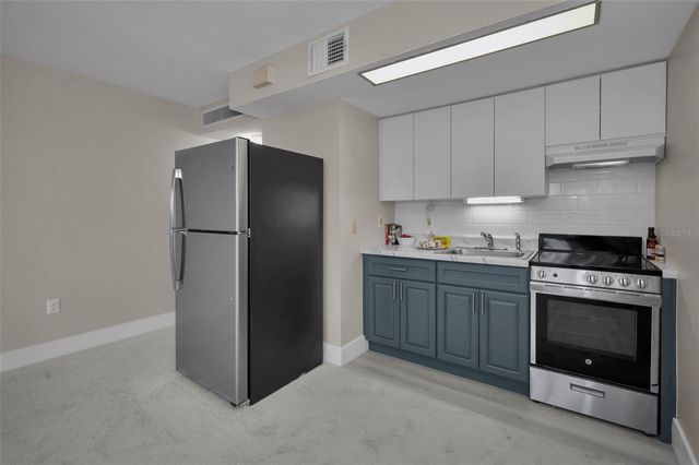 622 EDGEWATER DRIVE 123, Dunedin, FL 34698