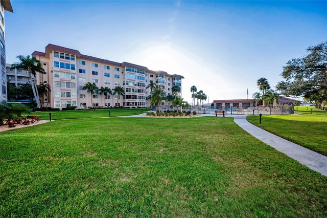 622 EDGEWATER DRIVE 123, Dunedin, FL 34698