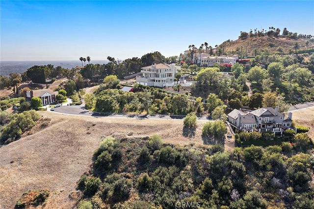 10262 St Cloud, North Tustin, CA 92705