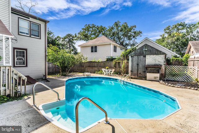 836 BEACH AVE, Beachwood, NJ 08722