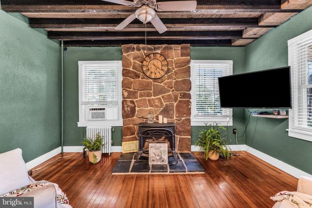 836 BEACH AVE, Beachwood, NJ 08722