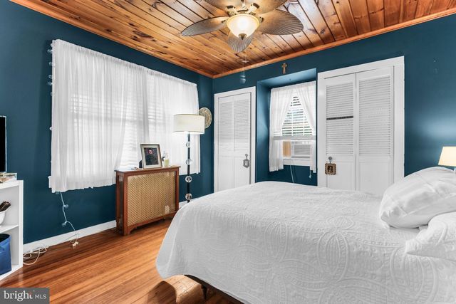 836 BEACH AVE, Beachwood, NJ 08722