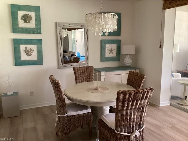 782 Eagle Creek DR # 202, Naples, FL 34113